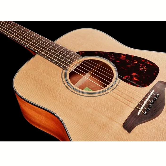 La guitare acoustique Yamaha FG800M Test, Comparatif et Avis