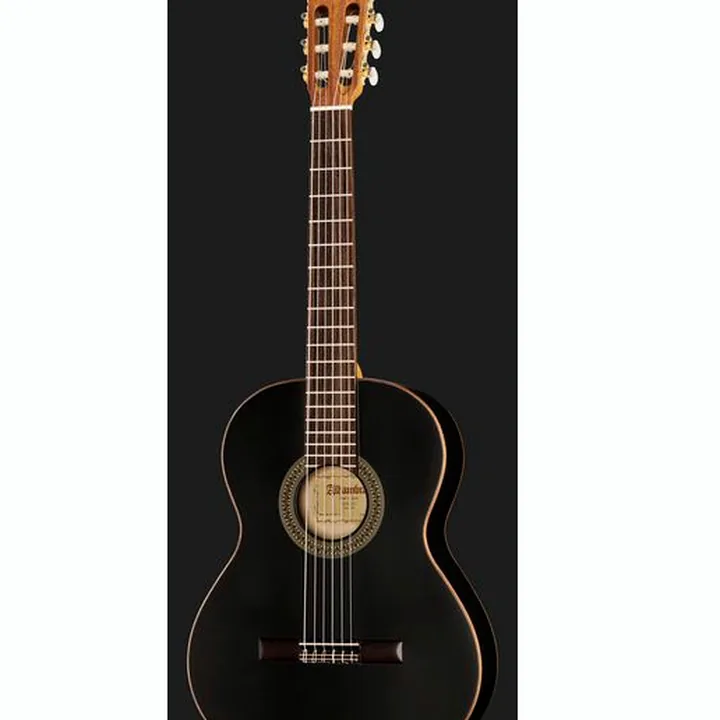 Guitare Alhambra Black Satin Plus Set : Test & Avis
