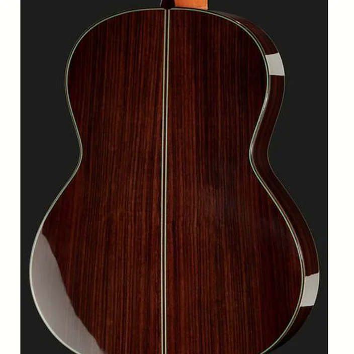 La guitare Amalio Burguet Vanessa Cedar Avis, Test