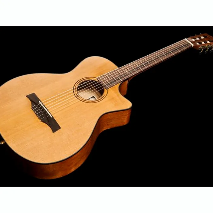 Guitare classique Baton Rouge CR21C/ACE Nylon Auditorium / Comparatif, Avis et Test