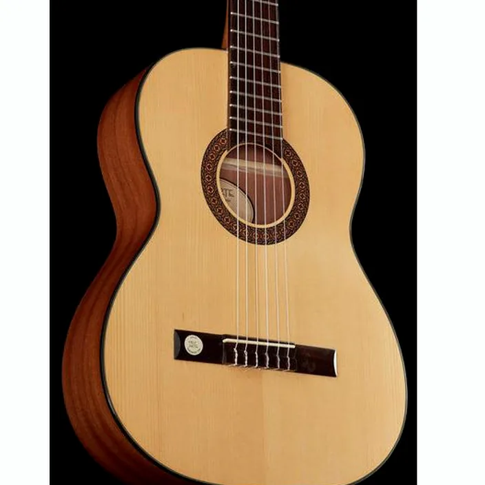 Guitare classique Gewa Pro Arte GC100A / Test, Avis, Comparatif