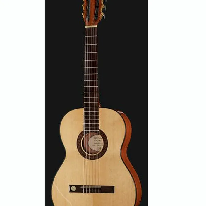 Guitare classique Gewa Pro Arte GC100A / Test, Avis, Comparatif