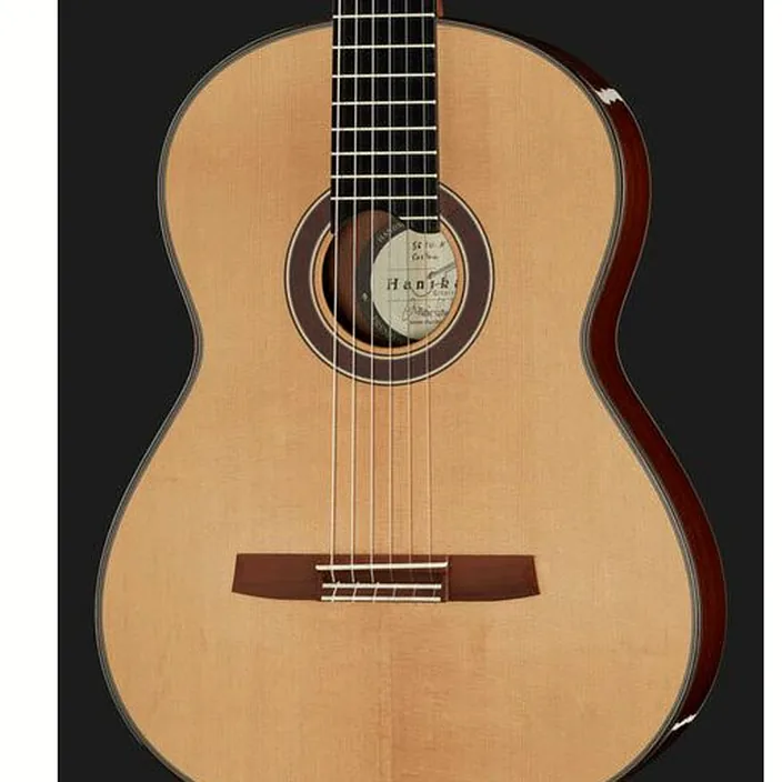 La guitare classique Hanika 56TU-N 210 - Avis et Test
