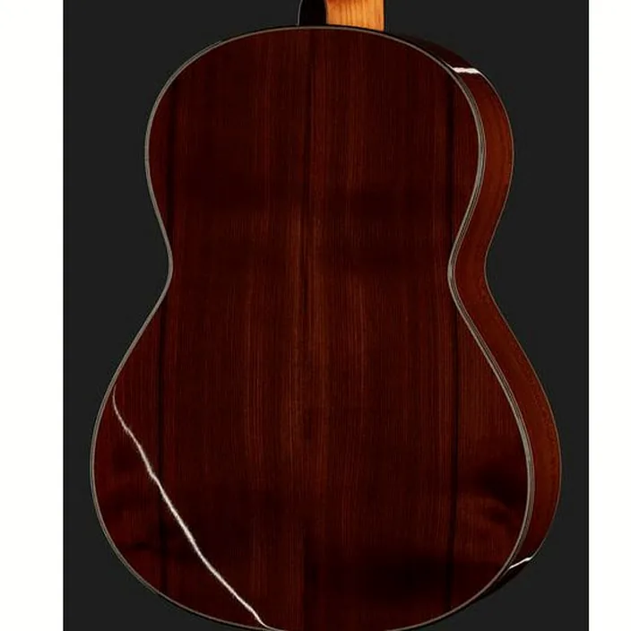 La guitare classique Hanika 56TU-N 210 - Avis et Test
