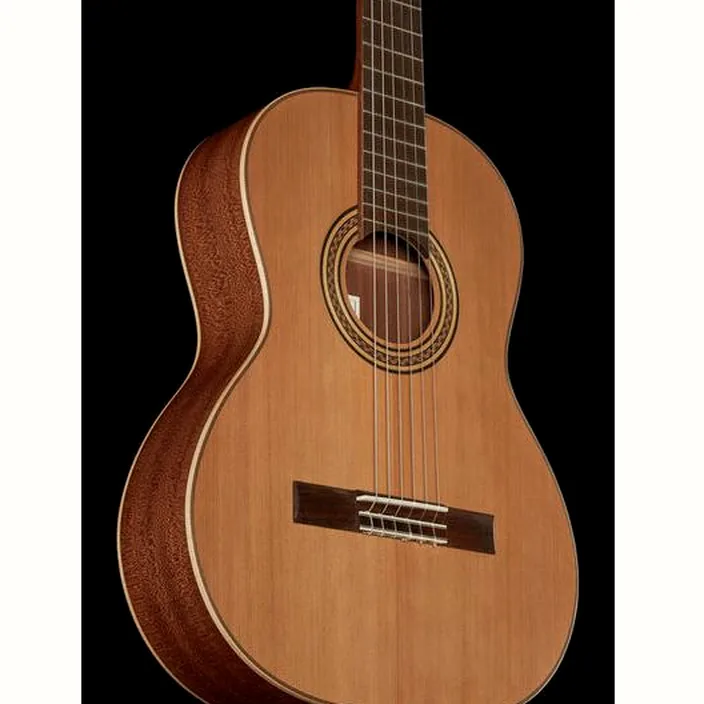 La guitare classique La Mancha Rubi CM/63 Comparatif, Test & Avis