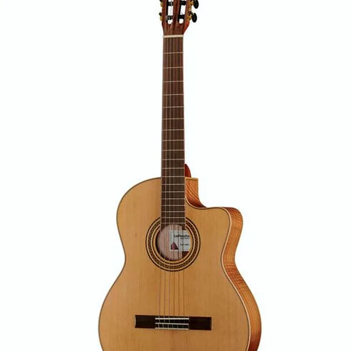 Guitare classique La Mancha Rubi CMX-CER
