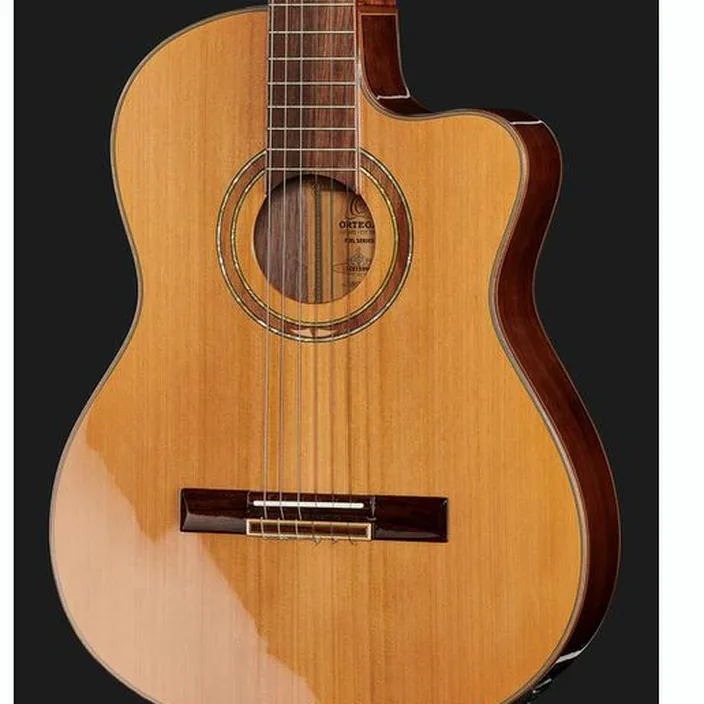 Guitare classique Ortega RCE159MN-NT - Test, Comparatif & Avis