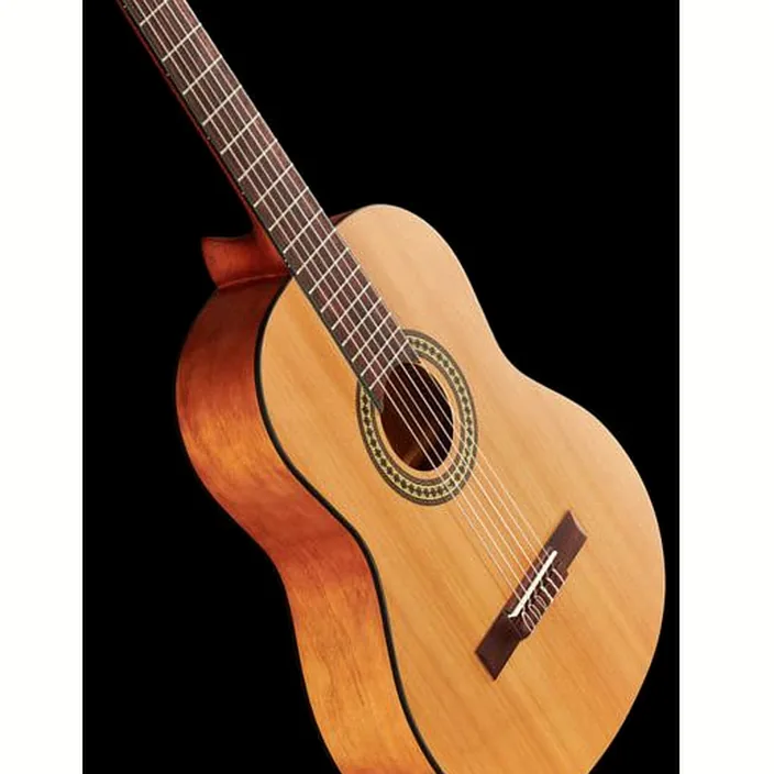 La guitare classique Ortega RSTC5M - Comparatif, Avis et Test