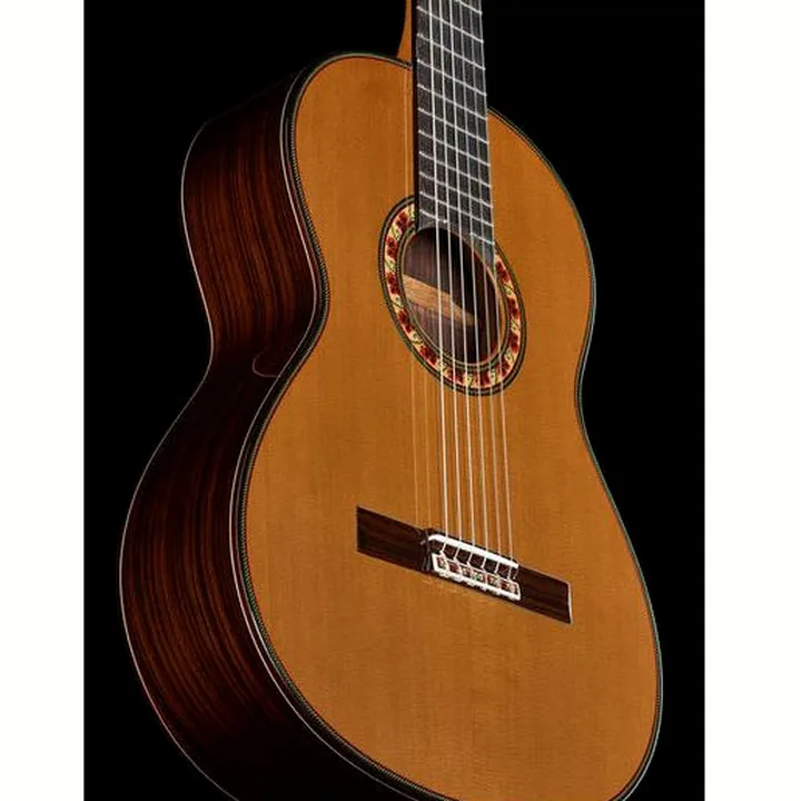 Guitare classique Ramirez Guitarra del Tiempo Cedar Avis, Test et Comparatif