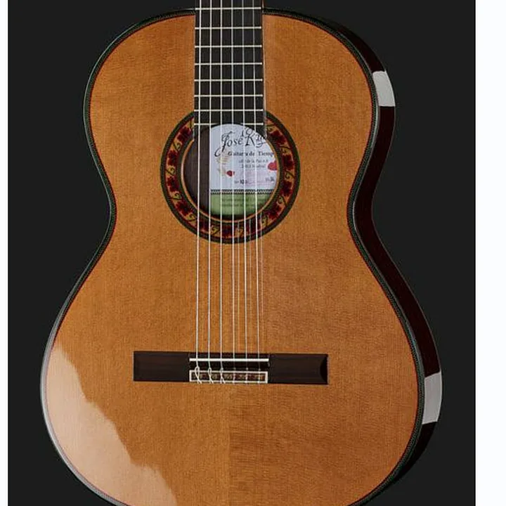 Guitare classique Ramirez Guitarra del Tiempo Cedar Avis, Test et Comparatif
