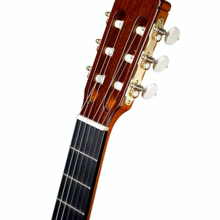 Guitare classique Ramirez Sencillo Cedar – Avis, Test, Comparatif