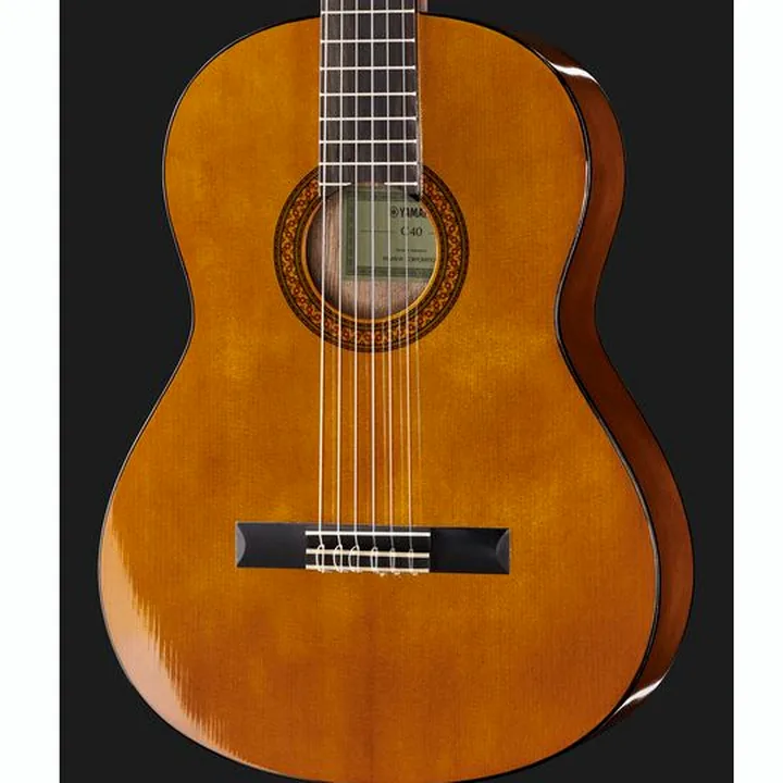 Guitare classique Yamaha C40 Comparatif, Avis et Test