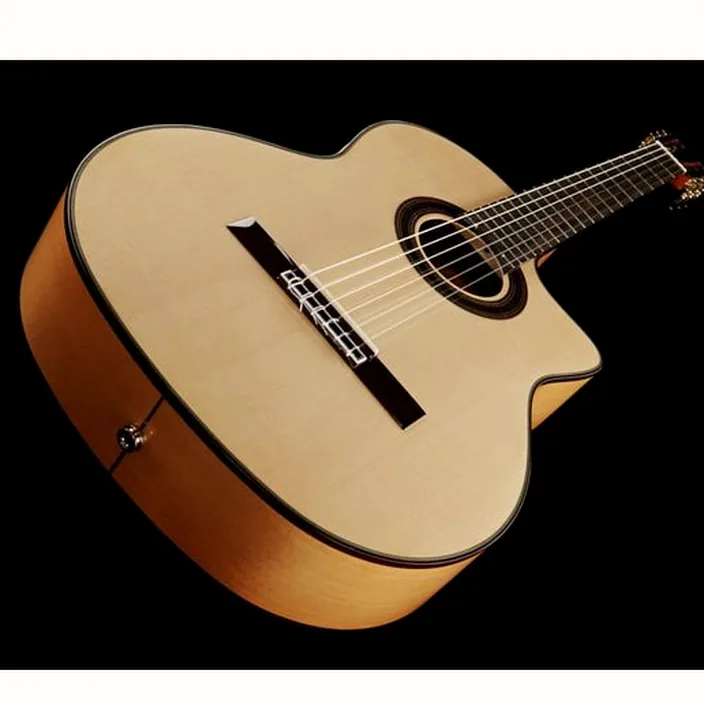 La guitare Cordoba GK Studio Avis, Test et Comparatif
