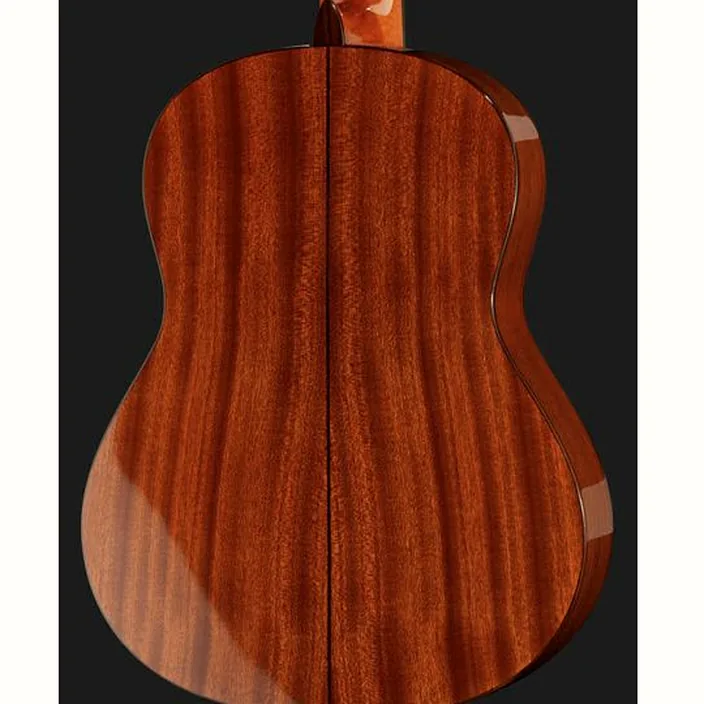 Et Test de la guitare Cordoba Requinto 1/2 Classical Iberia
