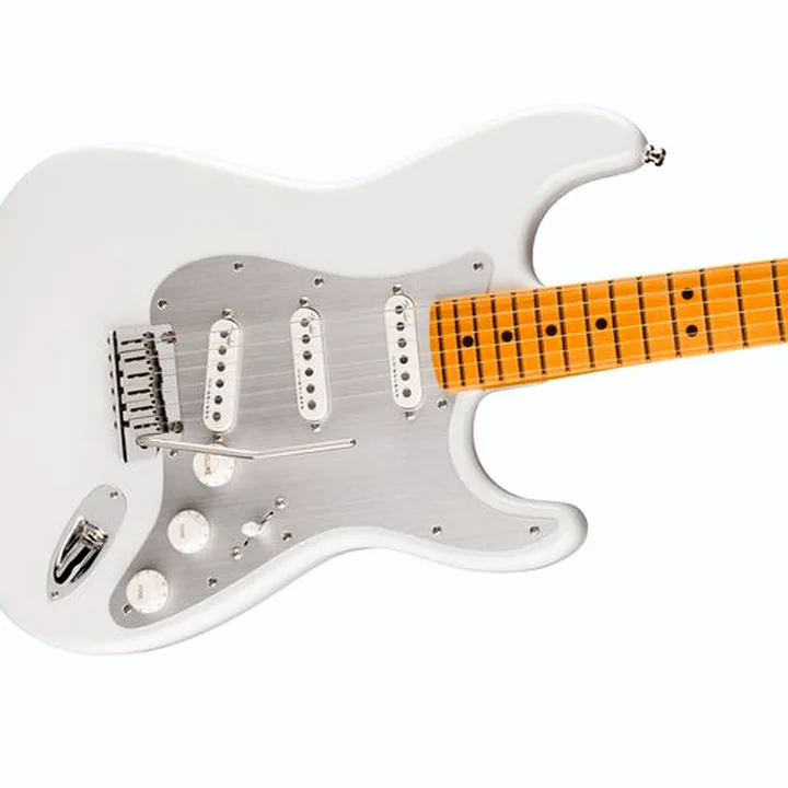 Guitare électrique Fender Am Ultra II Strat MN AVL : Avis, Test, Comparatif