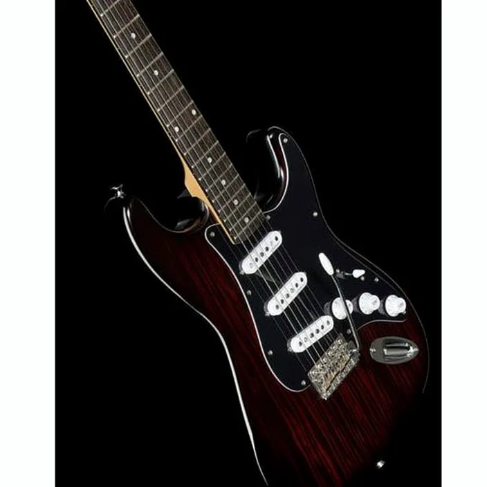 La guitare électrique Harley Benton ST-70RW Deluxe Series / Avis, Comparatif, Test