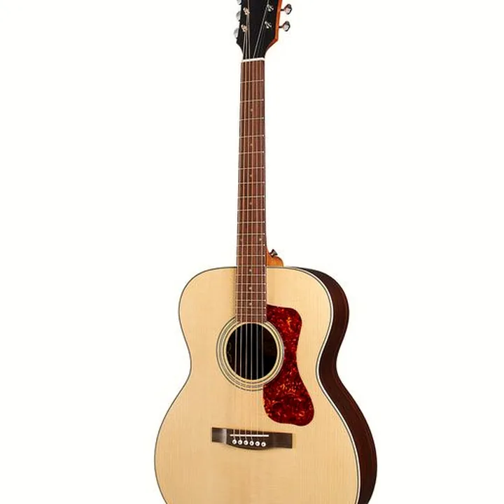 Guitare Guild OM-250E Archback NAT Comparatif, Test & Avis
