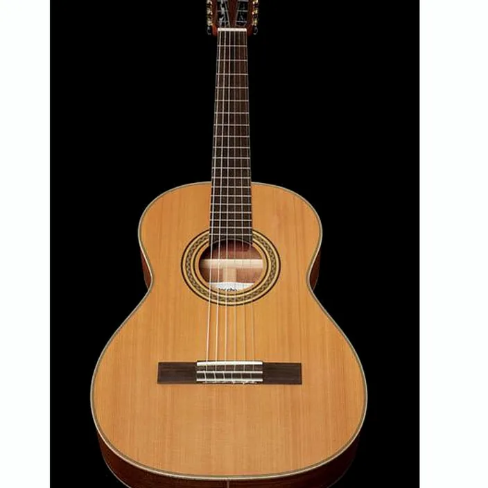Guitare La Mancha Rubi CM/59-N Avis, Comparatif & Test