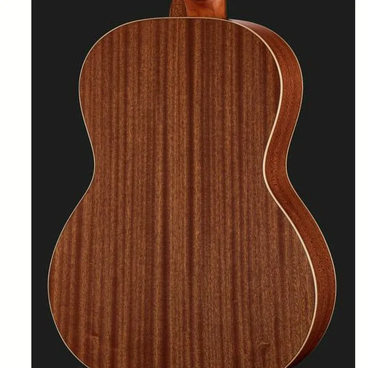 Guitare La Mancha Rubi CM/63 : Comparatif, Avis & Test