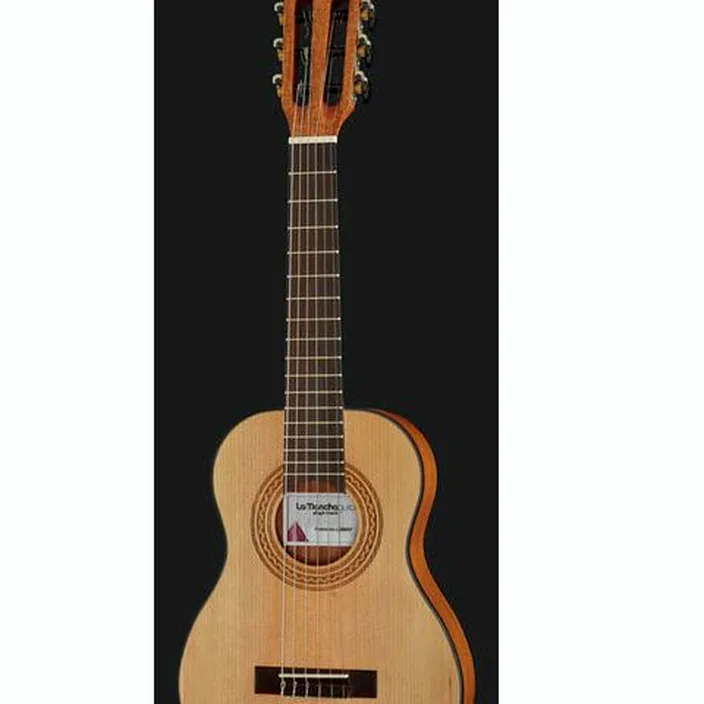 Et Avis de la guitare La Mancha Rubinito LSM/47