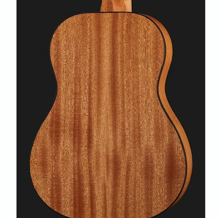 Et Avis de la guitare La Mancha Rubinito LSM/47
