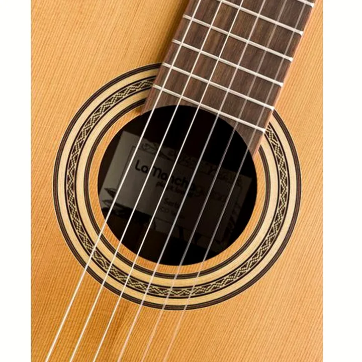 Guitare La Mancha Serba : Avis, Test, Comparatif