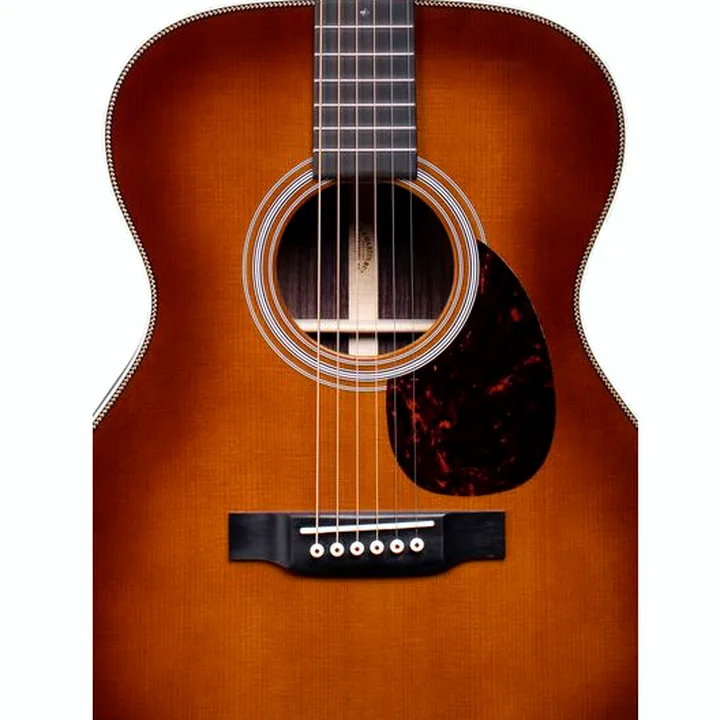 Guitare Martin Guitar OM28 Ambertone / Test, Avis & Comparatif