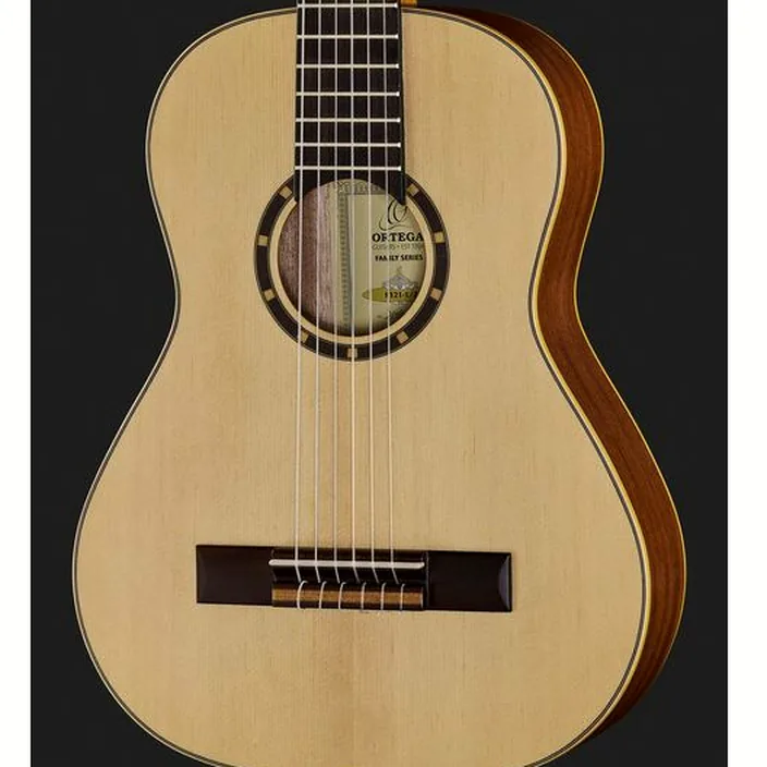 Guitare Ortega R121-1/2 NT - Avis, Test et Comparatif