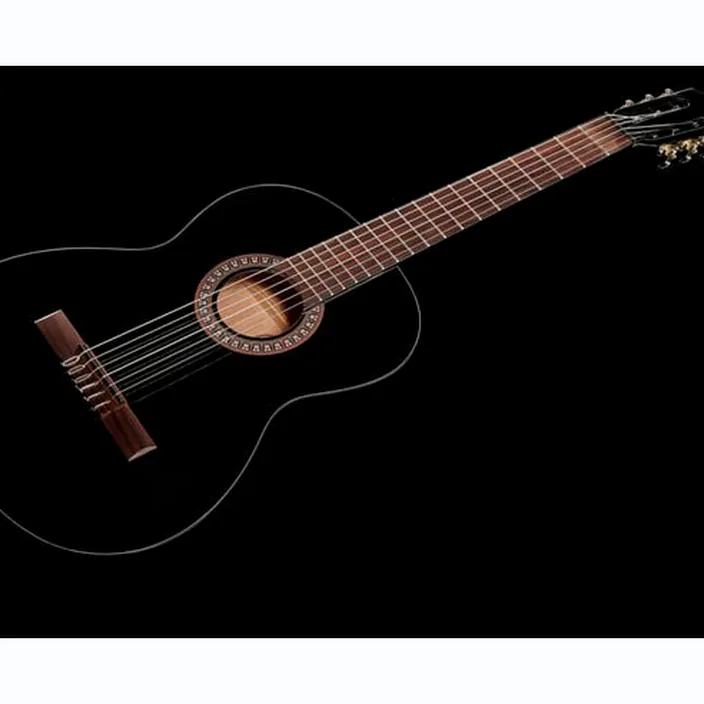 La guitare Thomann C-404 BLK Set , Test et Avis