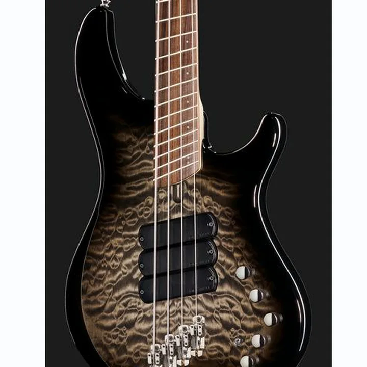 La basse Dingwall CB3 Combustion 4 PF BB / Test, Avis & Comparatif