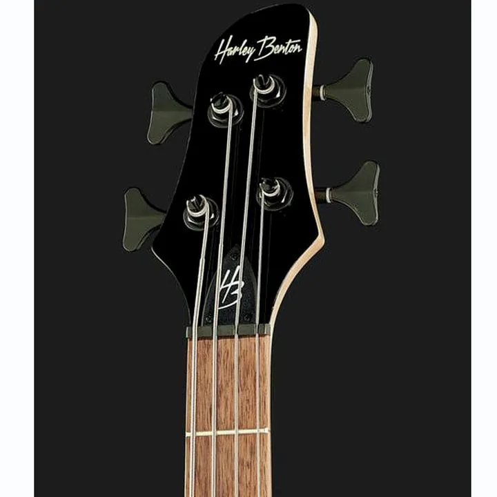 La basse électrique Harley Benton B-450 Black Bundle 2 / Test & Avis