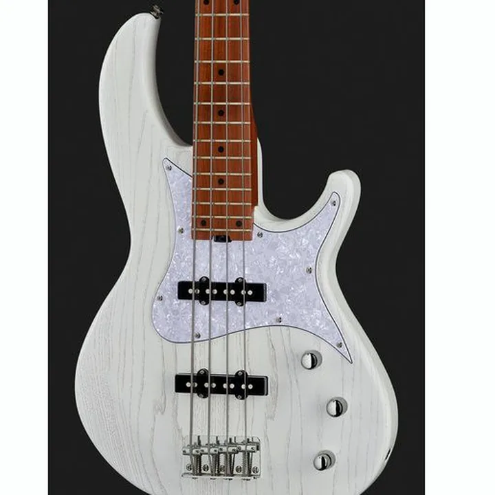 La basse électrique Harley Benton JJ-45OP White Test et Avis