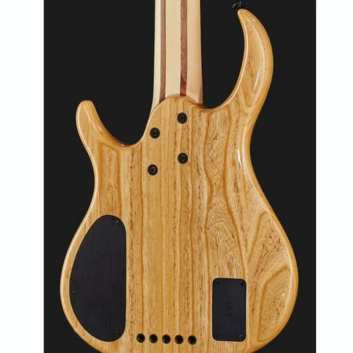La basse électrique Marcus Miller M5 5st NT – Comparatif, Avis & Test
