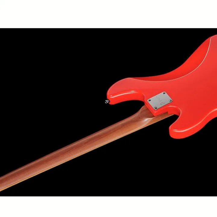 La basse électrique Marcus Miller P5 Alder-4 DRD : Avis, Test & Comparatif