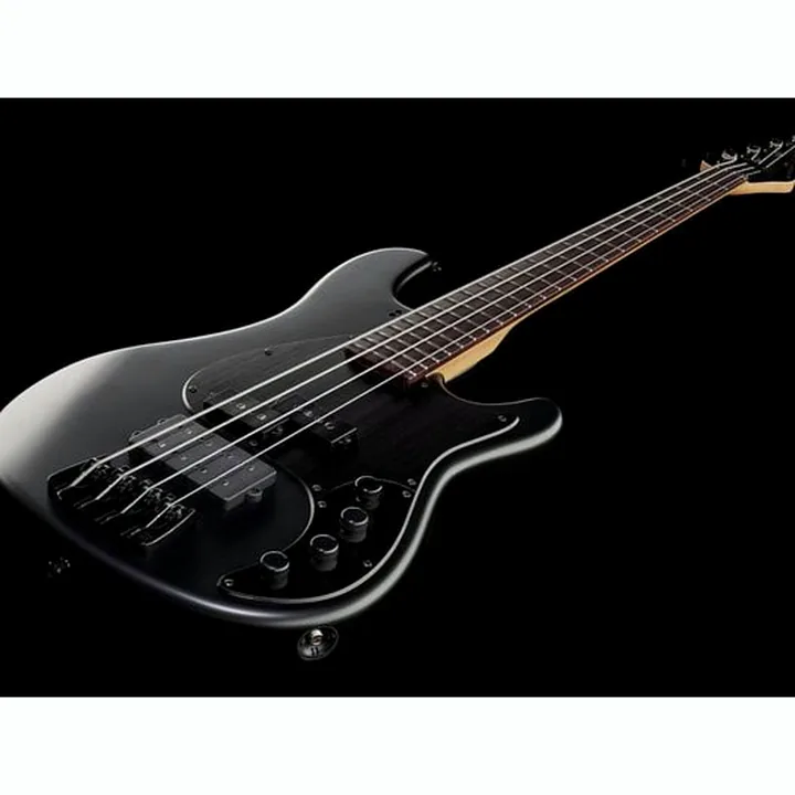 La basse électrique Sandberg California II VM4 Nighthawk Avis, Test & Comparatif