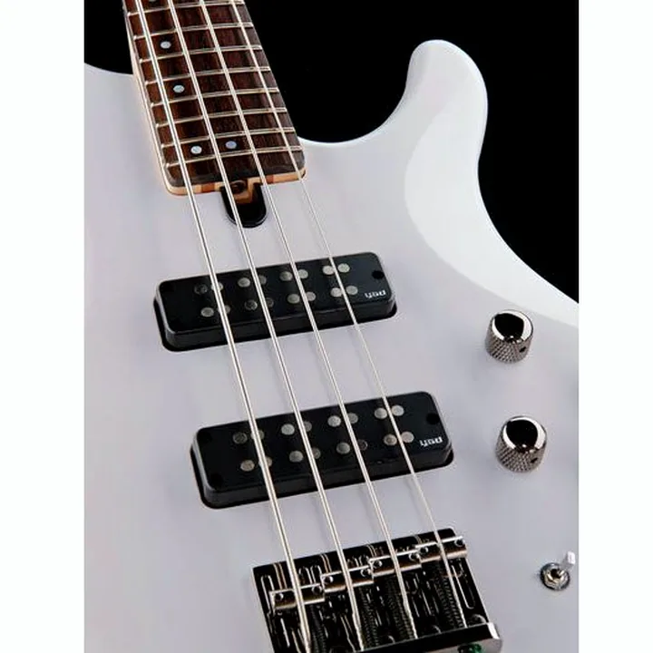 La basse électrique Yamaha TRBX 504 TWH – Avis, Comparatif et Test