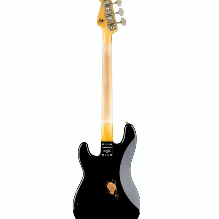 La basse Fender 62 P Bass Relic Aged Black , Test, Avis et Comparatif