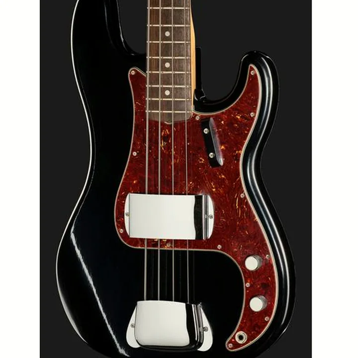 La basse Fender 69 P-Bass RW Black CC , Test et Avis