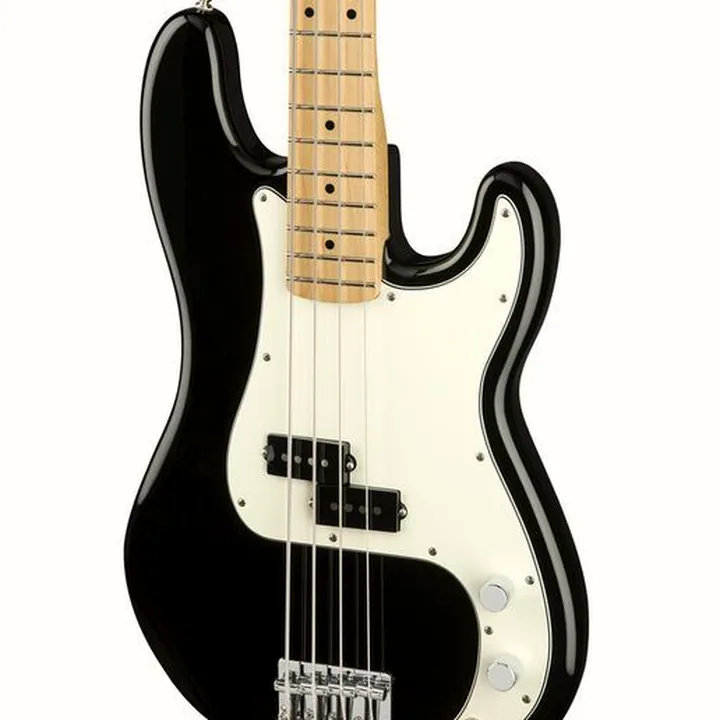 La basse Fender Player Series P-Bass MN BLK Avis, Test & Comparatif
