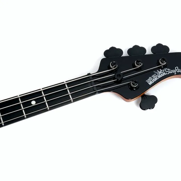 La basse Music Man Stingray 4 Special Smoked , Test, Comparatif, Avis