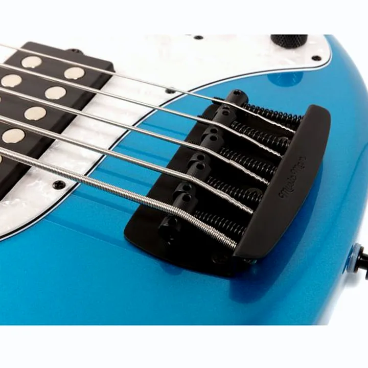 La basse Music Man Stingray 5 Sp HH Speed Blue Avis, Comparatif et Test