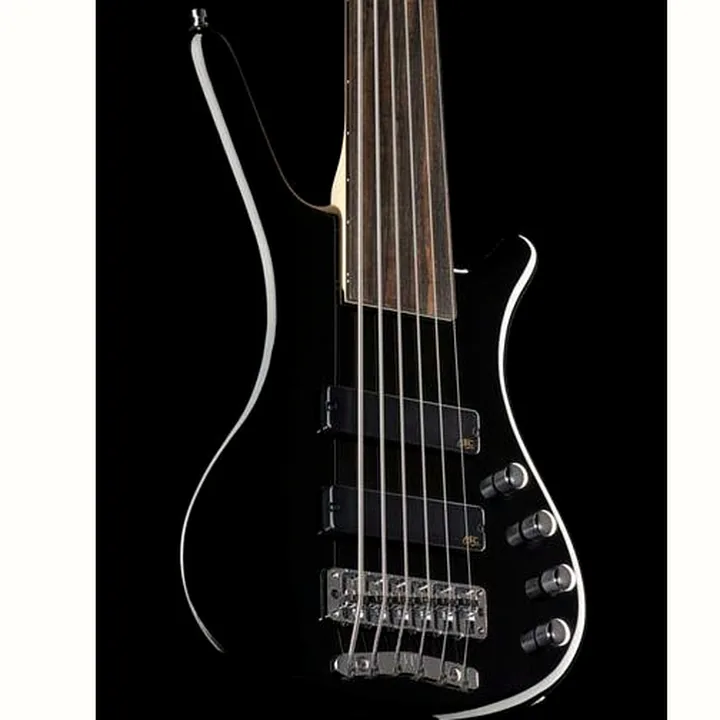 La basse Warwick RB Corvette Basic 6 SBHP FL / Avis et Test