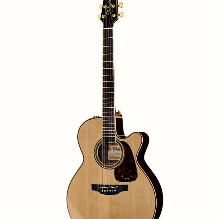 La guitare acoustique Takamine P7NC w/Softcase – Comparatif, Test & Avis