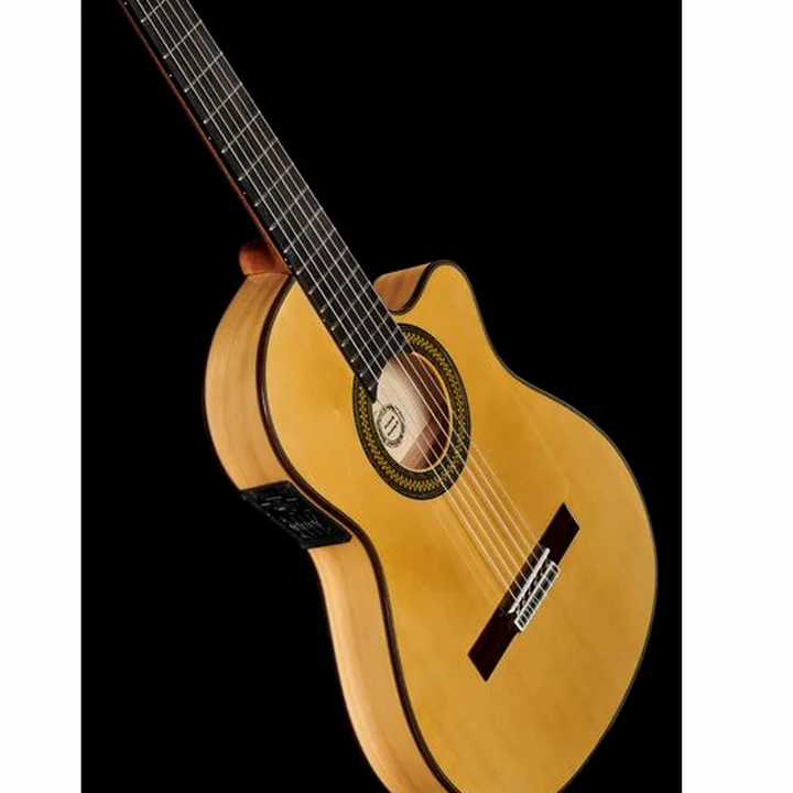 La guitare classique Alhambra 7FCCTE2 Flamenco – Avis, Test & Comparatif