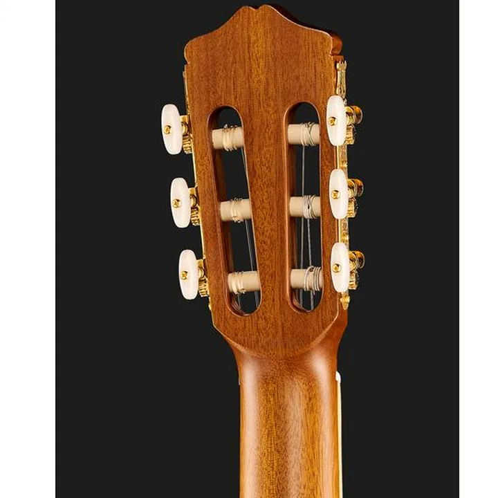 La guitare classique Cordoba C4 CE Edgeburst Iberia : Avis, Test & Comparatif