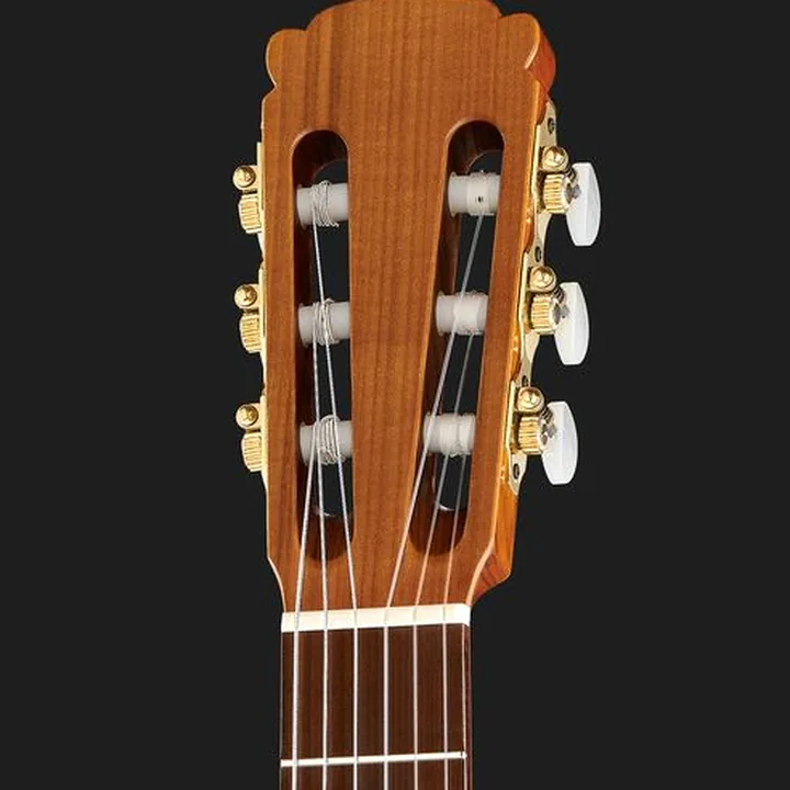 La guitare classique Hanika 50KF-N – Test, Comparatif & Avis