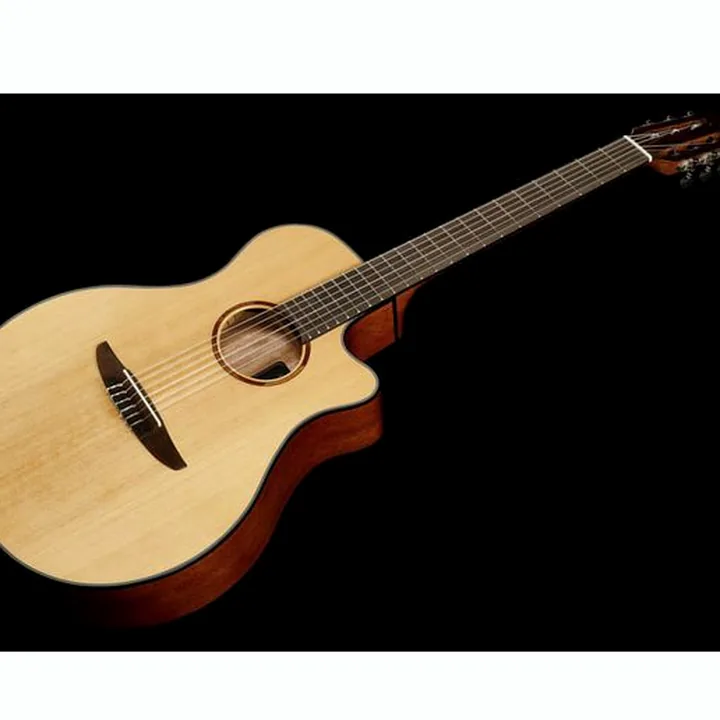 La guitare classique Yamaha NTX1NT NAT , Comparatif, Avis, Test