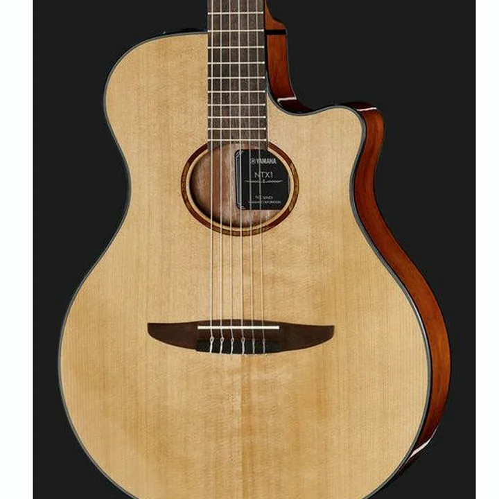La guitare classique Yamaha NTX1NT NAT , Comparatif, Avis, Test