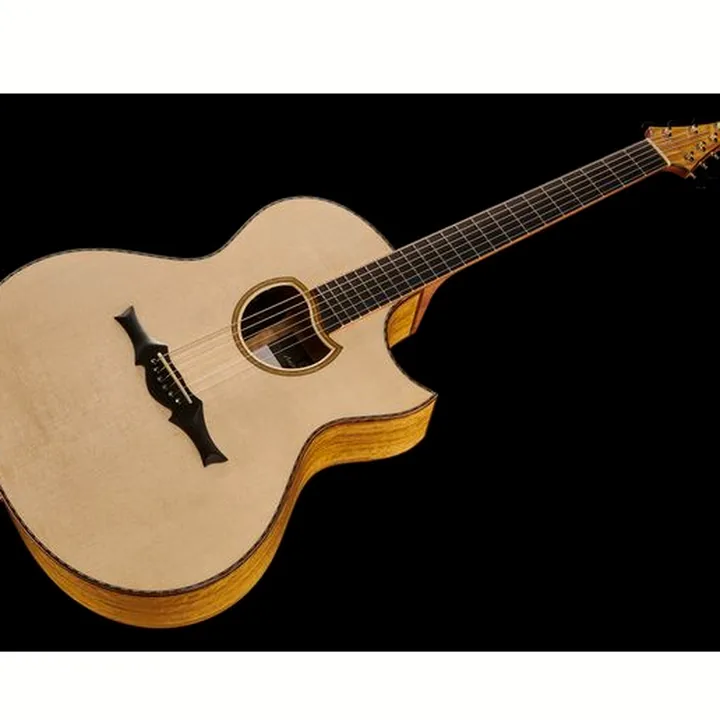 La guitare Cuntz Guitars CWG-23S Muving Custom Test, Avis