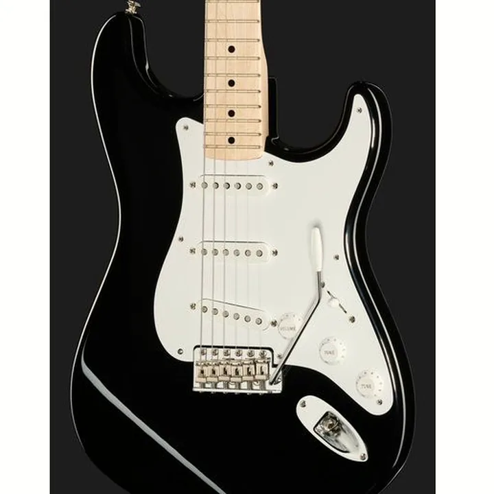 La guitare électrique Fender 50 Strat Black NOS : Avis, Comparatif, Test